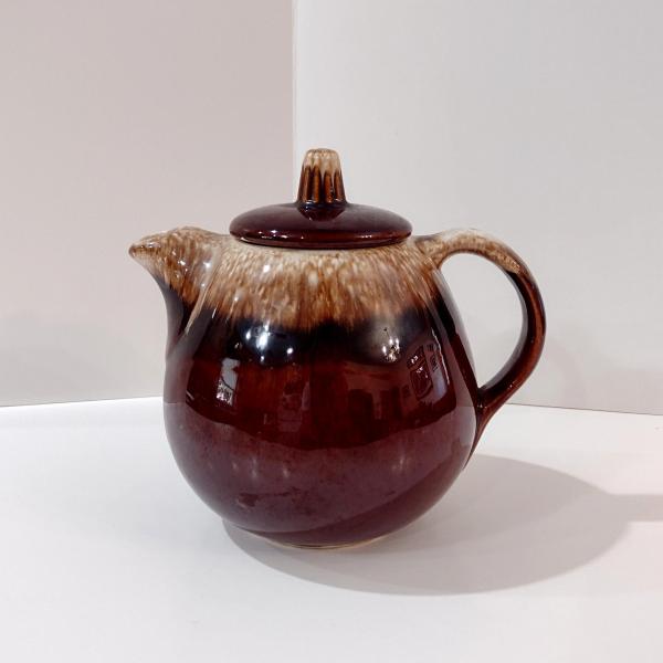 Vintage Hull Pottery Brown Drip Glaze Ceramic Teapot with Lid
