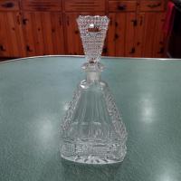 Vintage Clear Glass Whiskey Decanter with Stopper, Triangular Shaped Liquor Decanter Bottle