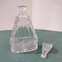 Vintage Clear Glass Whiskey Decanter with Stopper, Triangular Shaped Liquor Decanter Bottle