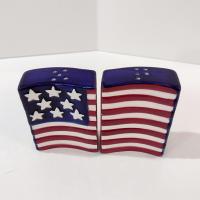 Vintage US Flag Salt and Pepper Shaker Set, Stars and Stripes Salt and Pepper Shakers