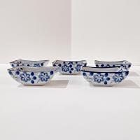 Vintage Korean Ma-Gal Blue Floral Sauce Condiment Bowls with Original Box, Set of 5, Ingredient Spice Bowls