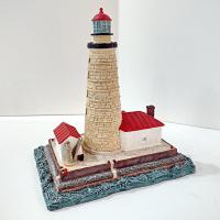 Vintage Spectacle Reef Michigan Lighthouse Figurine, 1995 Harbor Lights #410 Younger and Associates
