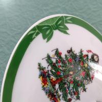 Vintage Yule Tide Ceramic 2.5 Quart Covered Casserole Dish, Georges Briard Christmas Holiday Serving Ware