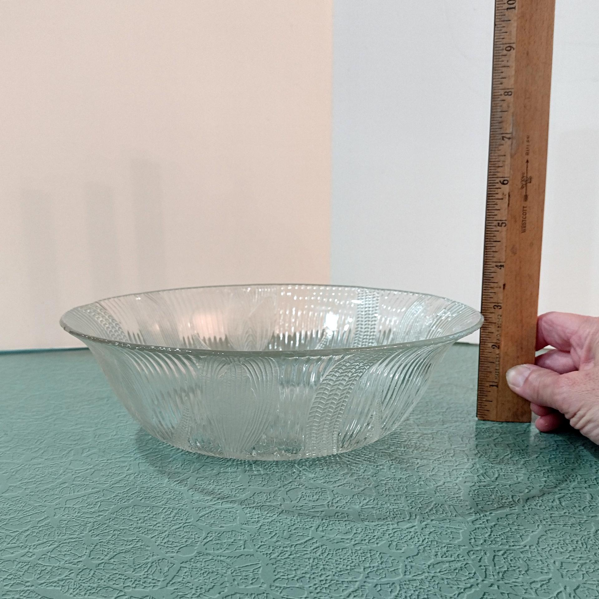 Vintage Arcoroc Canterbury Crocus 9" Salad Serving Bowl, Clear Glass Fruit Bowl