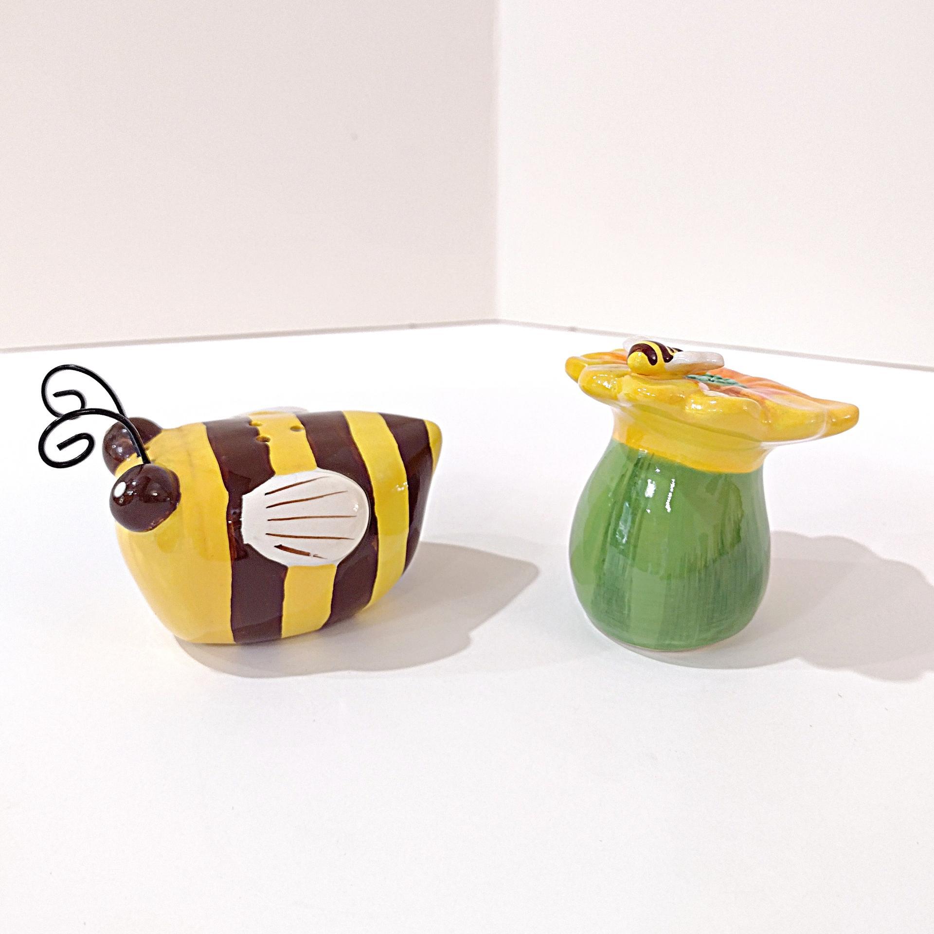 Vintage Ceramic Bumble Bee and Flower Salt and Pepper Shaker Set