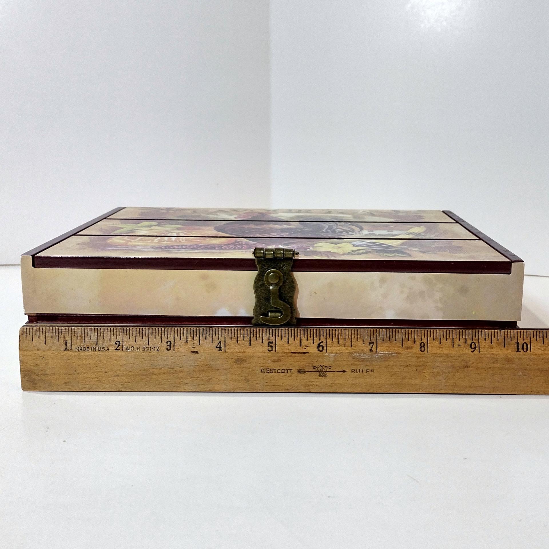 Vintage Bentley's Fine Teas Divided Storage Box with Rooster Chicken Design