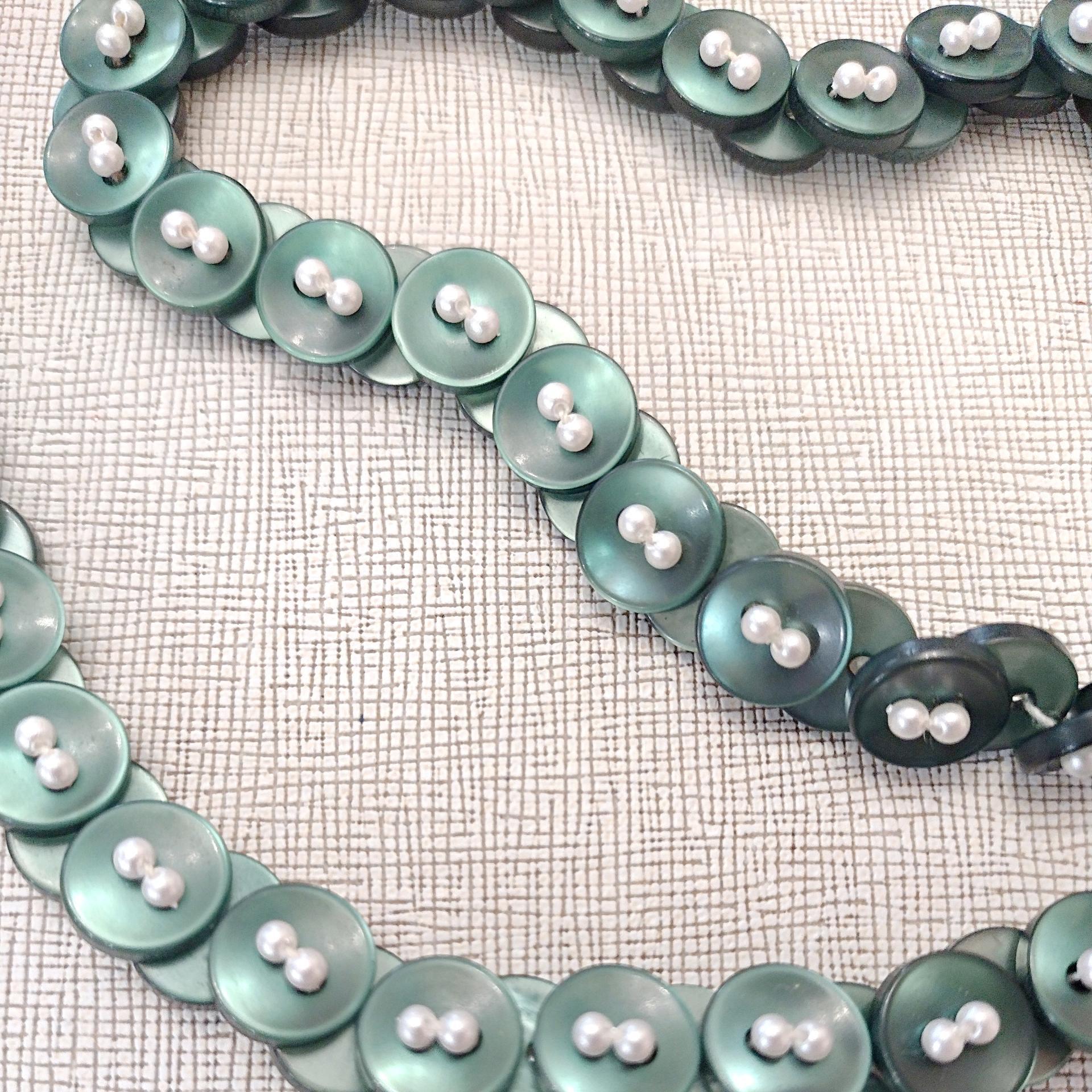 Vintage Handcrafted Green Button and Pearl Beaded Necklace