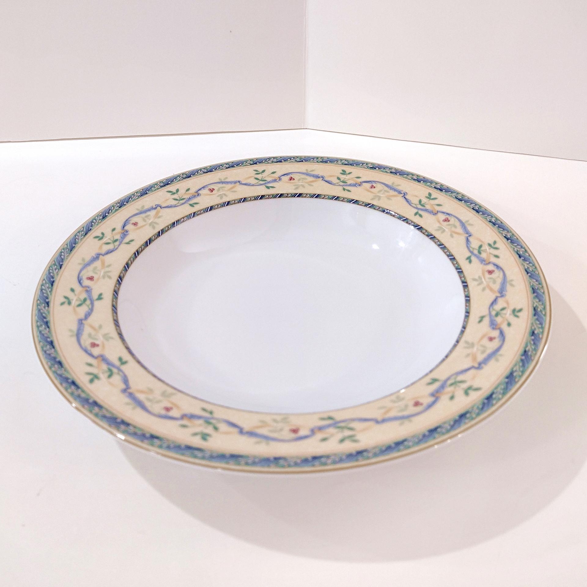 Vintage Mikasa Castle Berry Rimmed Soup Pasta Bowls, Set of 4