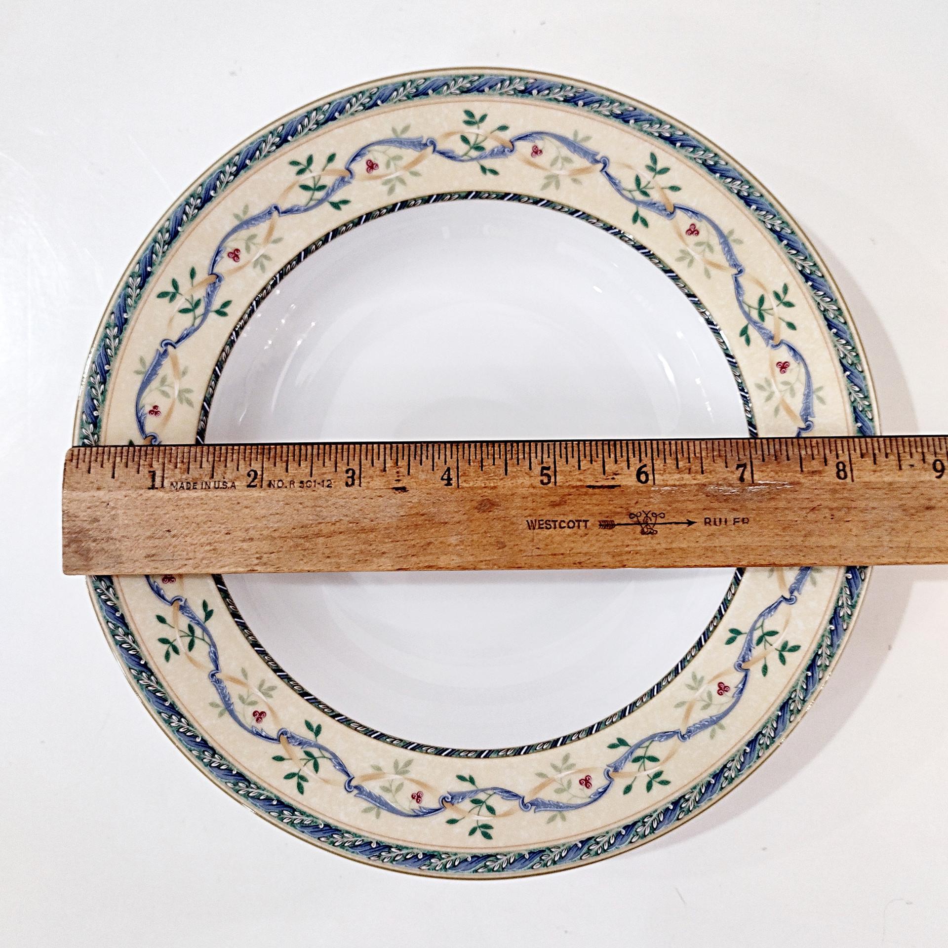 Vintage Mikasa Castle Berry Rimmed Soup Pasta Bowls, Set of 4