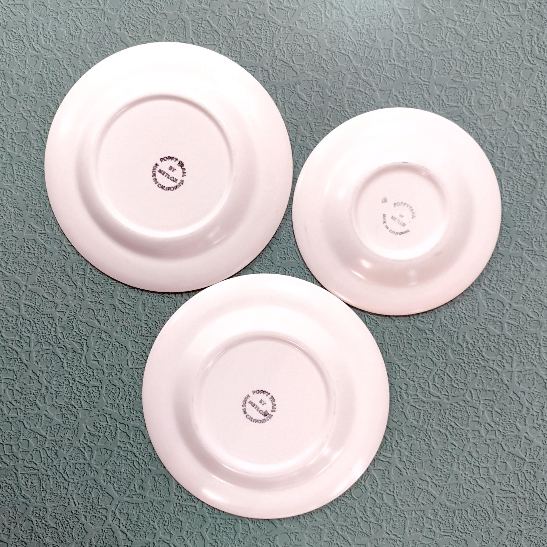 Vintage Sculptured Daisy Metlox Poppy Trail Plates, Set of Three