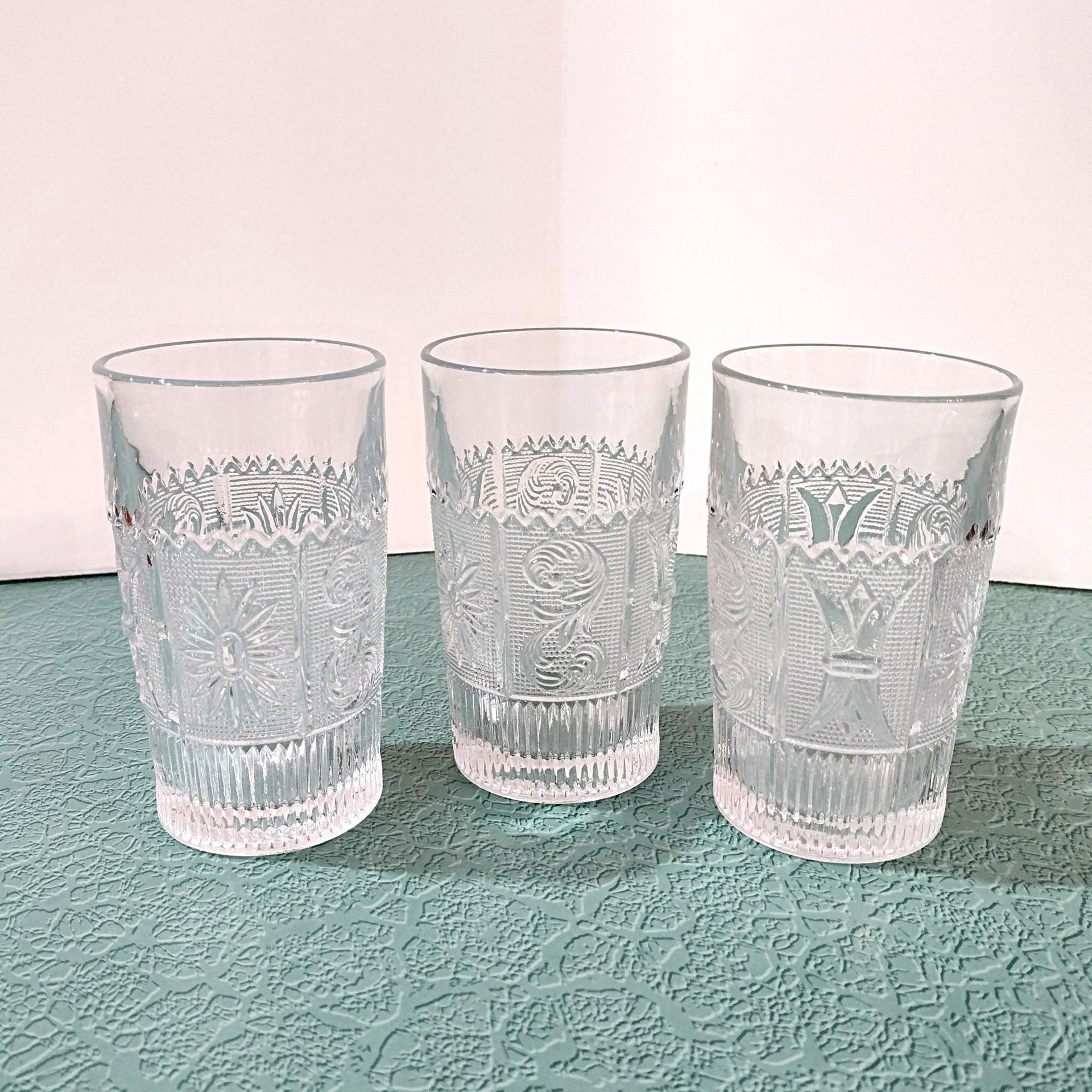 Vintage Westmoreland Princess Feather Clear 9 Ounce Flat Tumblers, Set of Three, EAPG Drinking Glasses, Manganese Glass, UV Reactive Glass