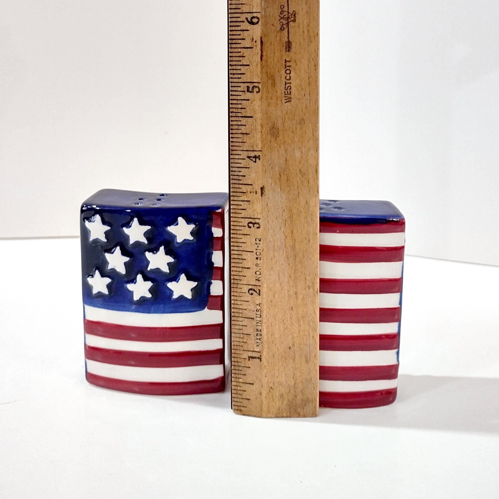 Vintage US Flag Salt and Pepper Shaker Set, Stars and Stripes Salt and Pepper Shakers