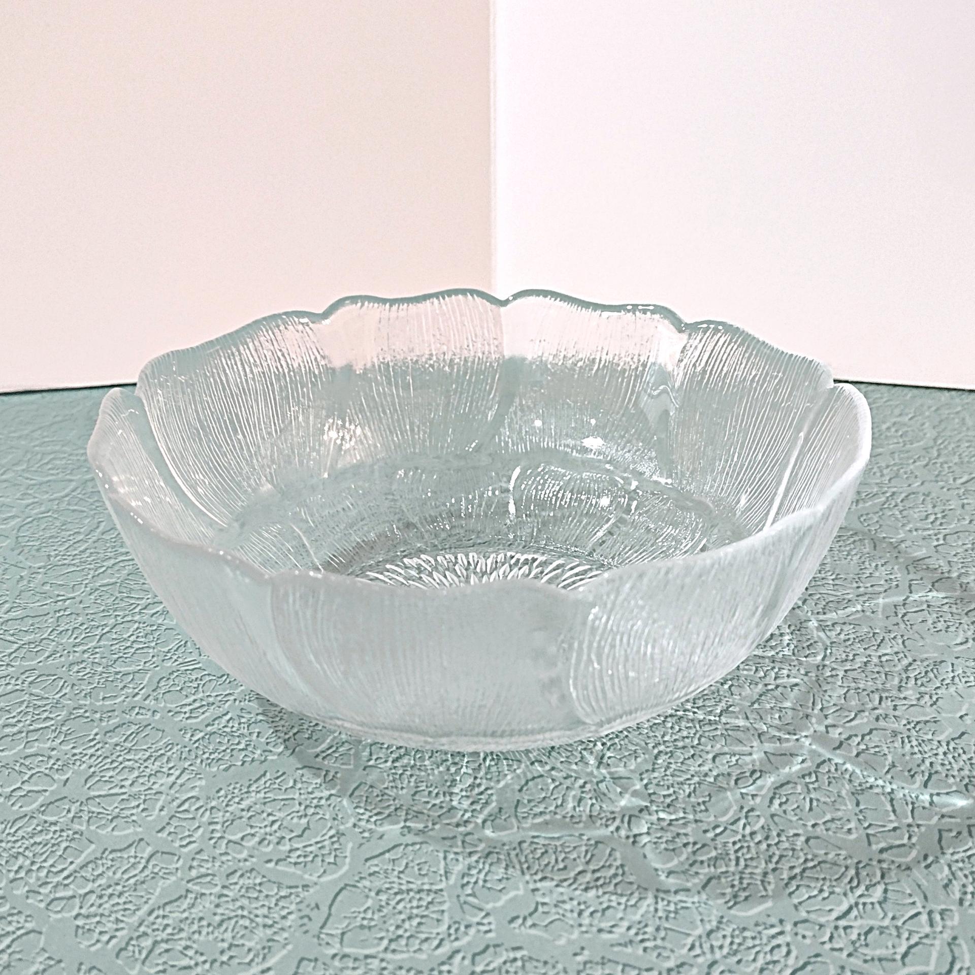 Vintage Arcoroc Fleur 7" Round Bowl, Fleur Punch Bowl Stand