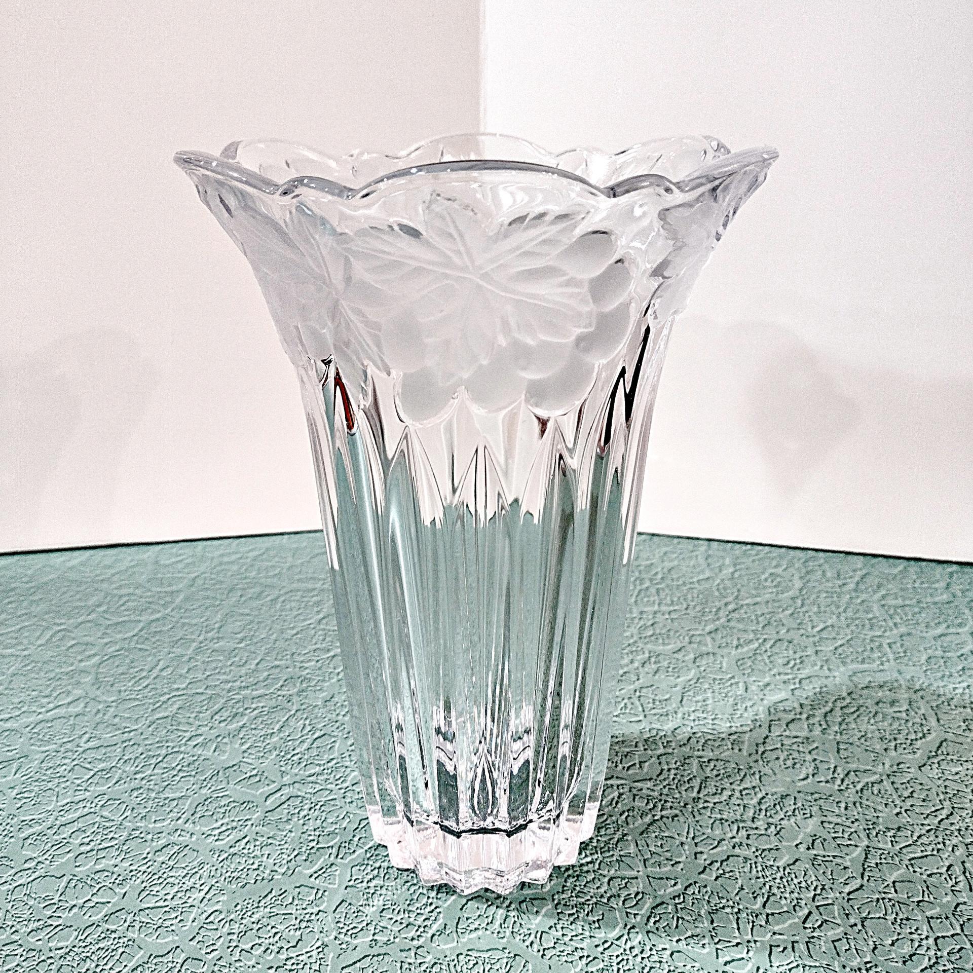 Vintage Crystal 8 Inch Vase With Grapevine Floral Frosted Design