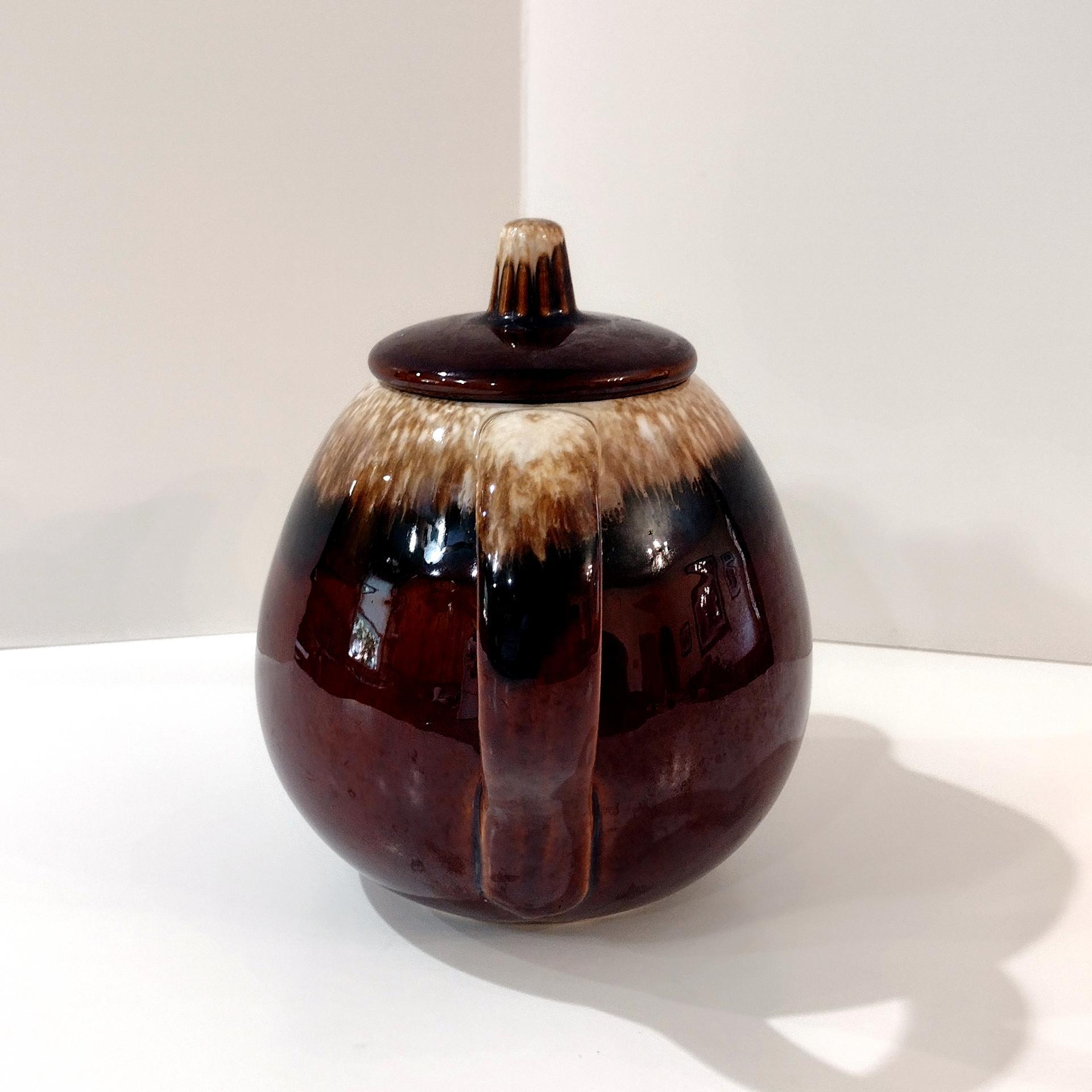 Vintage Hull Pottery Brown Drip Glaze Ceramic Teapot with Lid