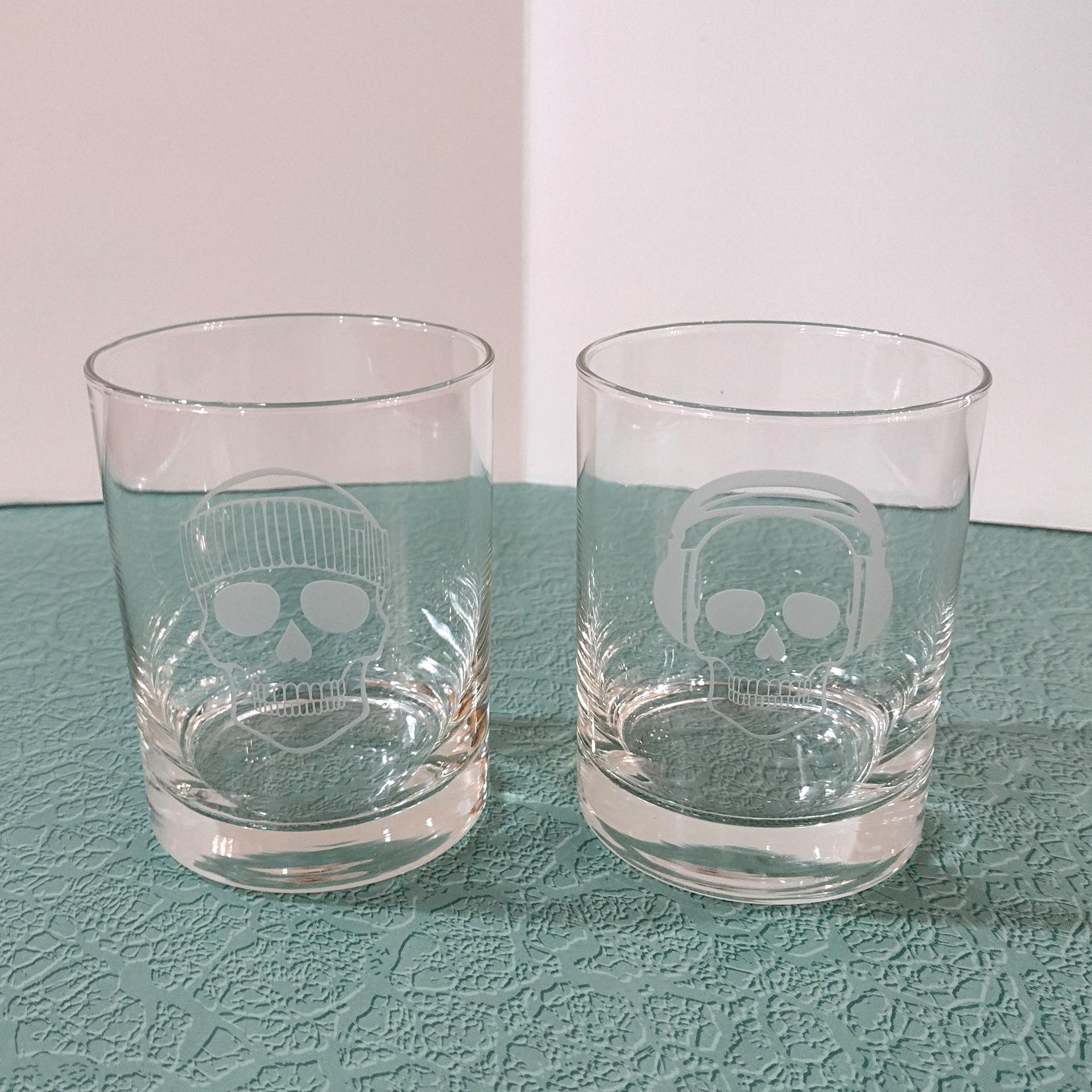 Vintage Numbskulls Whiskey Lowball Rocks Glasses, Set of Two, Etched Skull Glasses, Halloween Barware, Double Old Fashioned Glasses