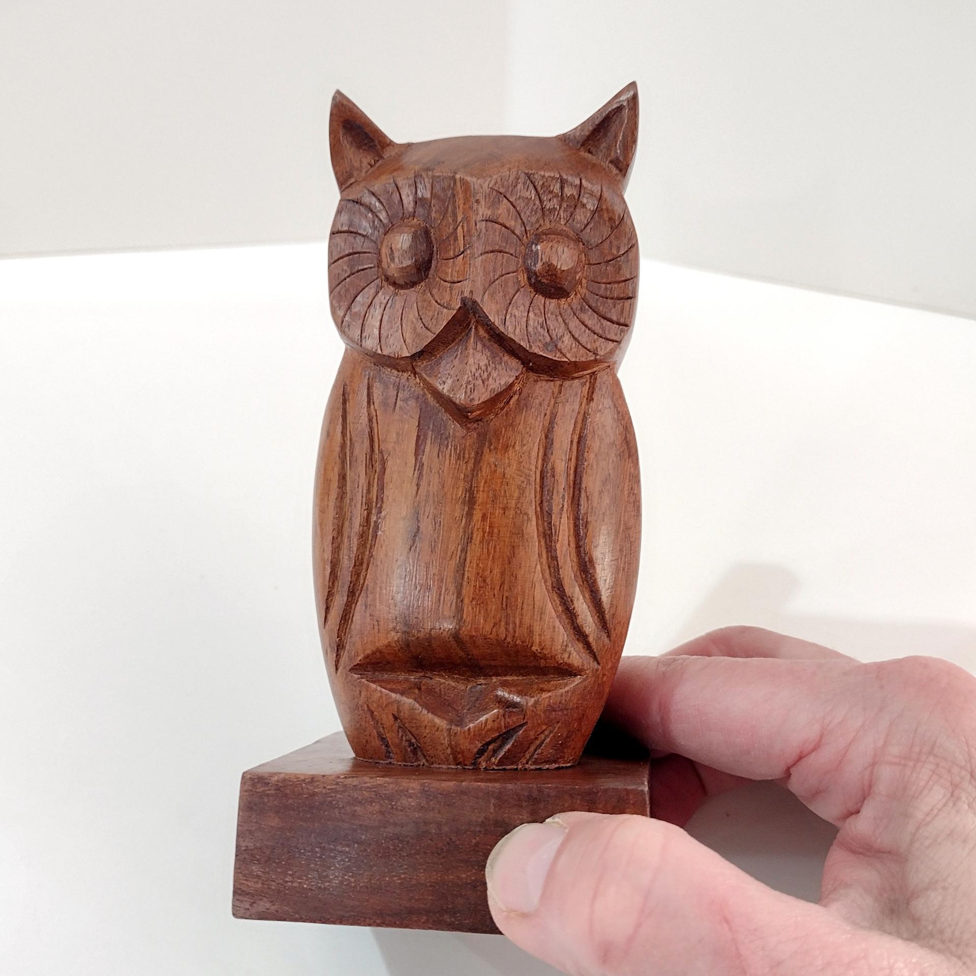 Vintage Hand Carved Wooden Owl Eyeglass Holder, 10000 Villages Wise Eyeglass Holder
