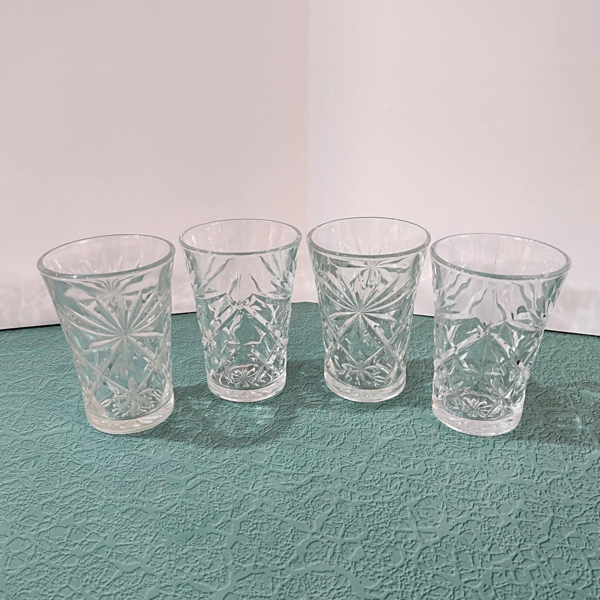 Vintage Anchor Hocking Prescut Clear 8 Ounce Flat Tumblers, Set of 4, Flared Oatmeal Drinking Glasses
