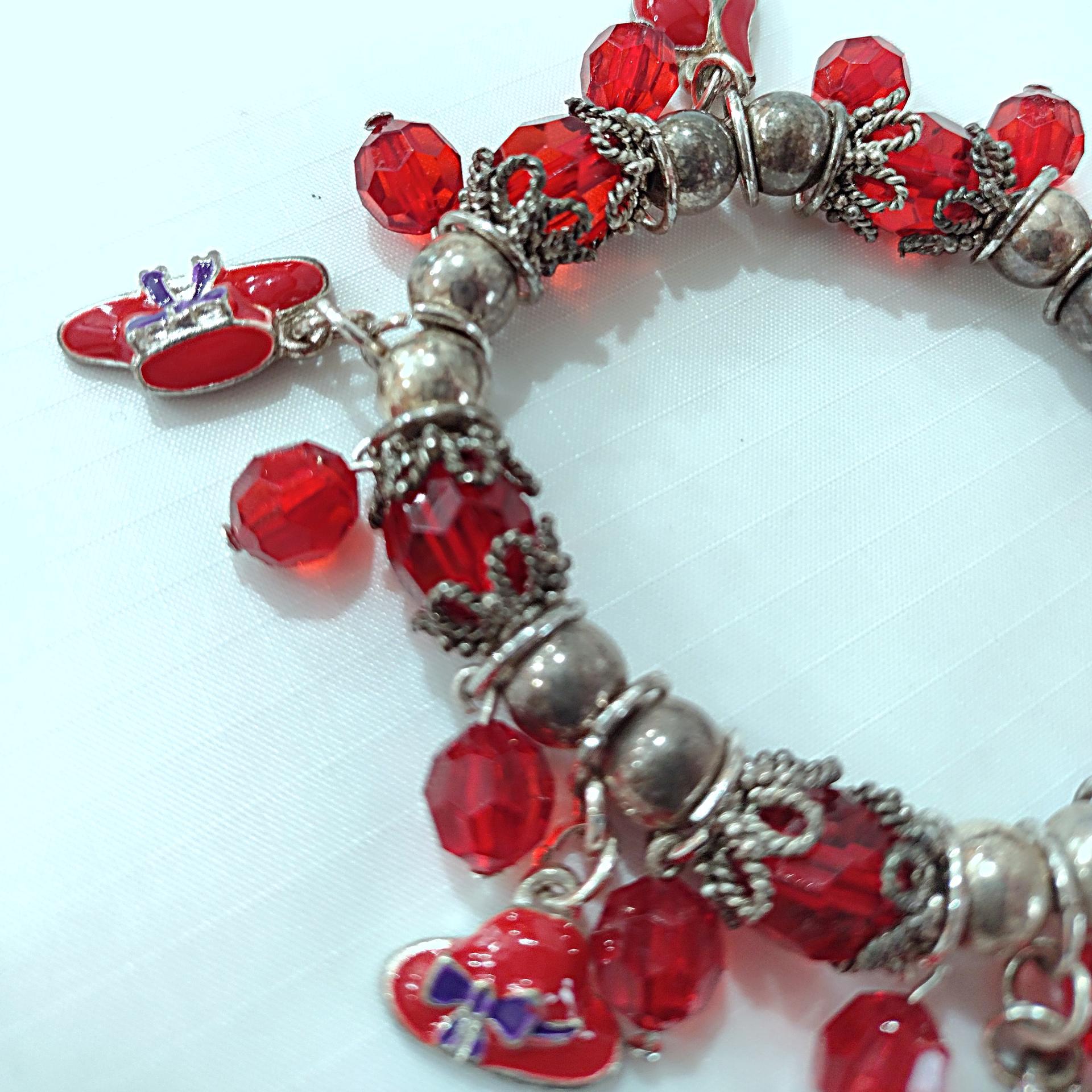 Vintage Red Hat Society Enamel and Rhinestone Elastic Charm Bracelet