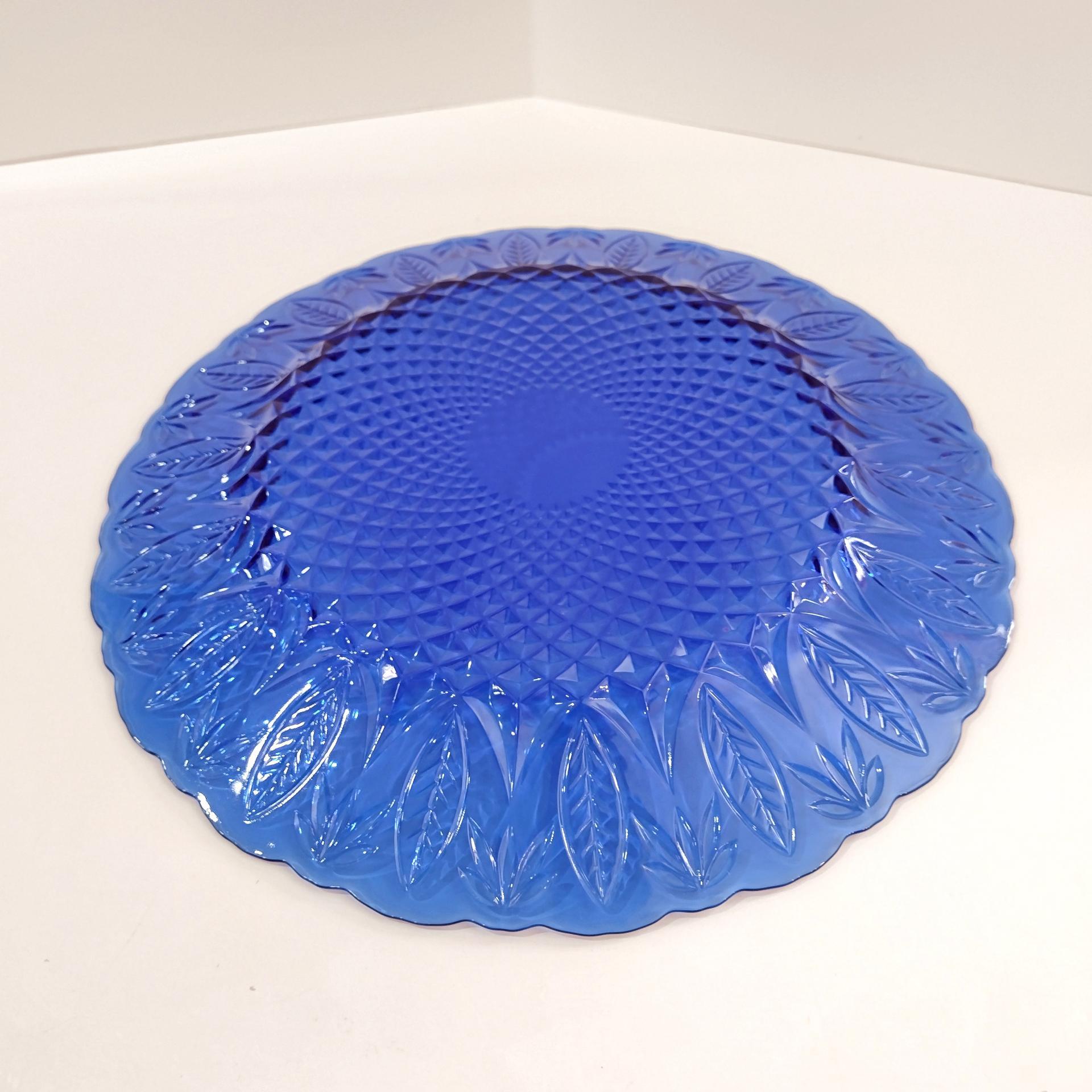 Vintage Arcoroc Avon Royal Sapphire Blue Dinner Plates, Set of Four