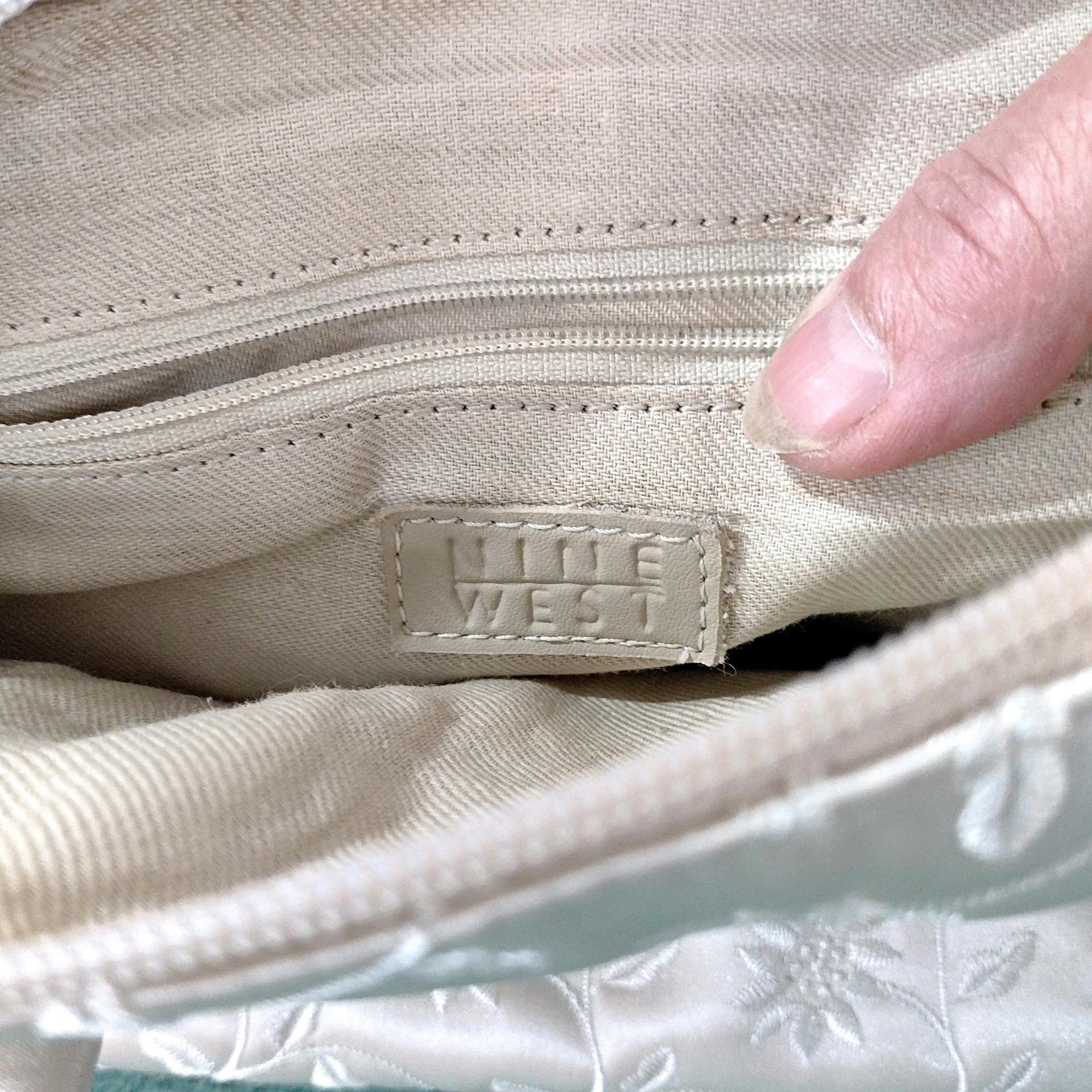 Vintage Nine West Ivory Satin Embroidered Floral Quilted Shoulder Bag