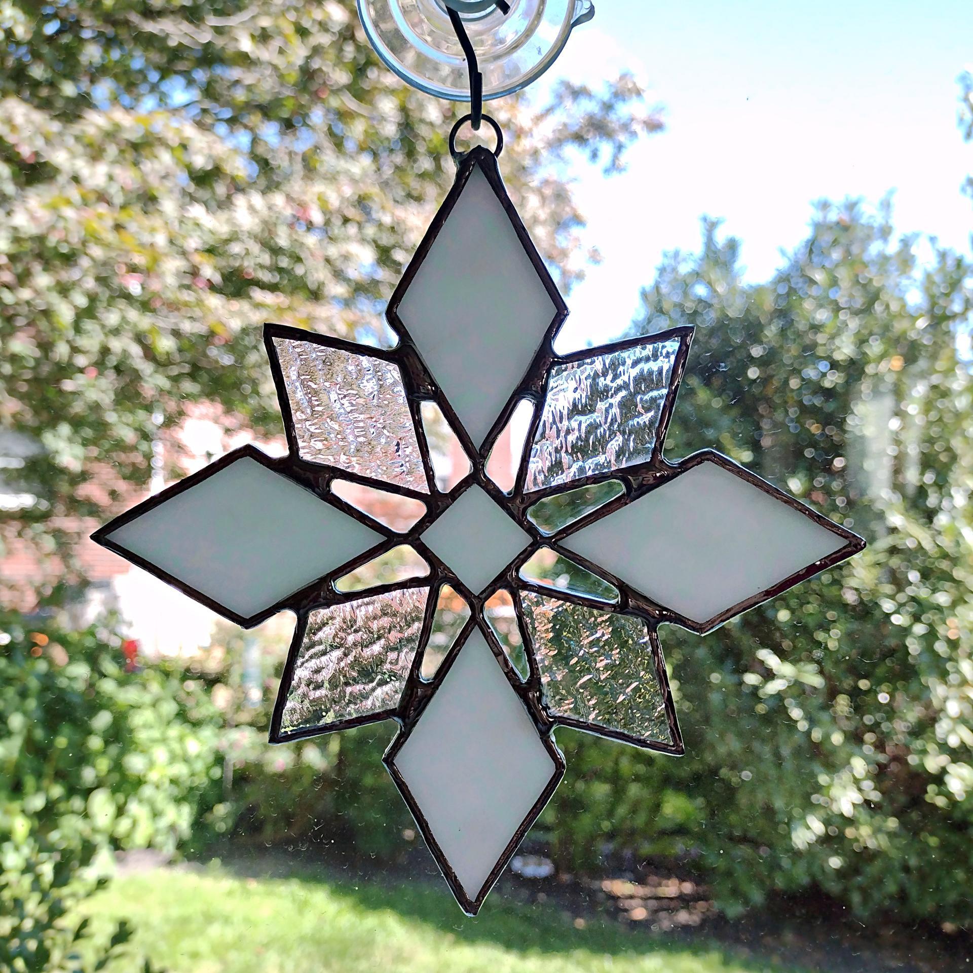 Iridescent White and Clear Stained Glass Snowflake Suncatcher, Christmas Ornament, Snowflake Ice Crystal Ornament, Winter Window Decoration