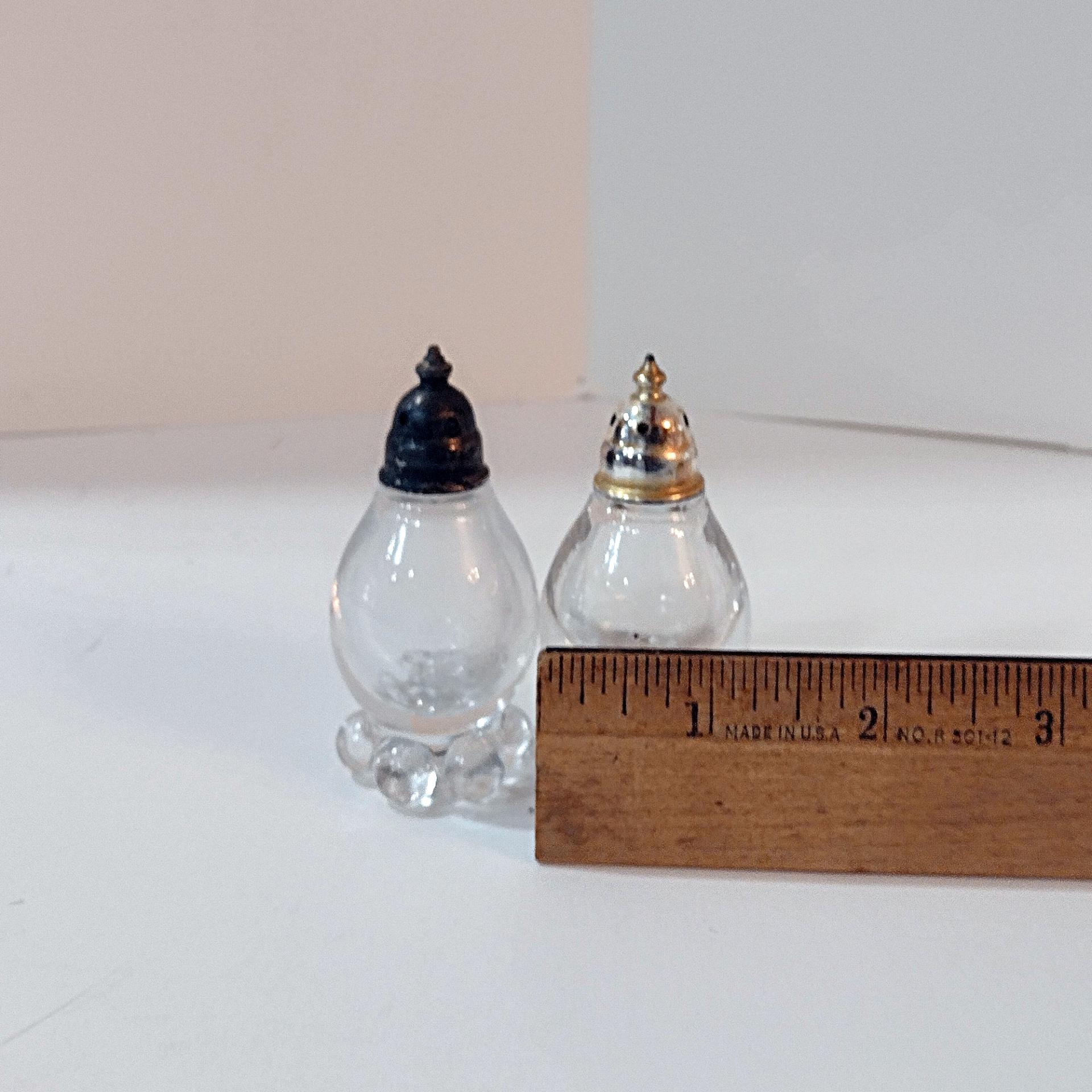 Vintage Imperial Glass Candlewick Salt and Pepper Shaker Set with Metal Lids, Small Glass Salt and Pepper Shakers
