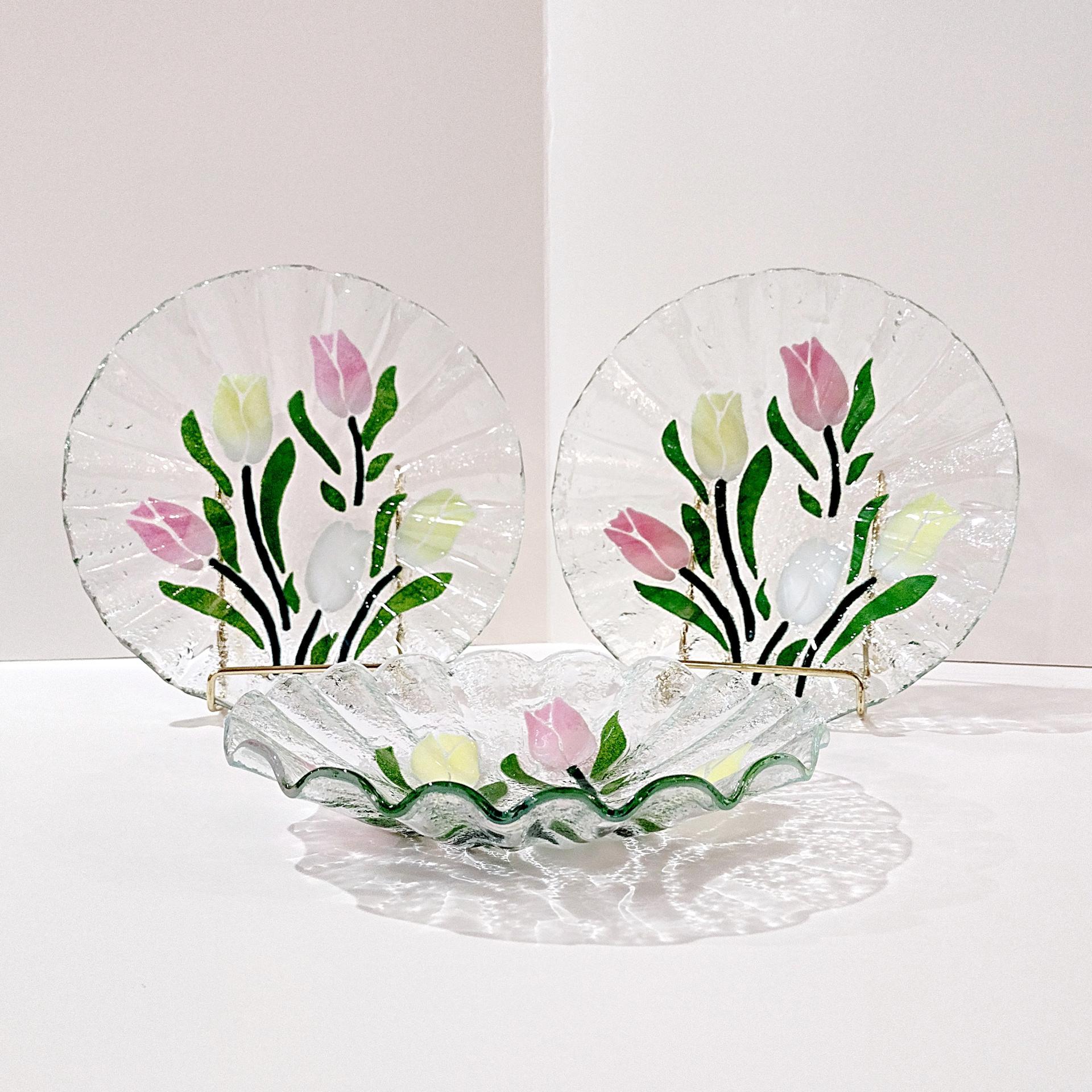 Vintage Sydenstricker Fused Glass Ruffled Floral Tulip Bowl, Pink Yellow White Tulips Bowl