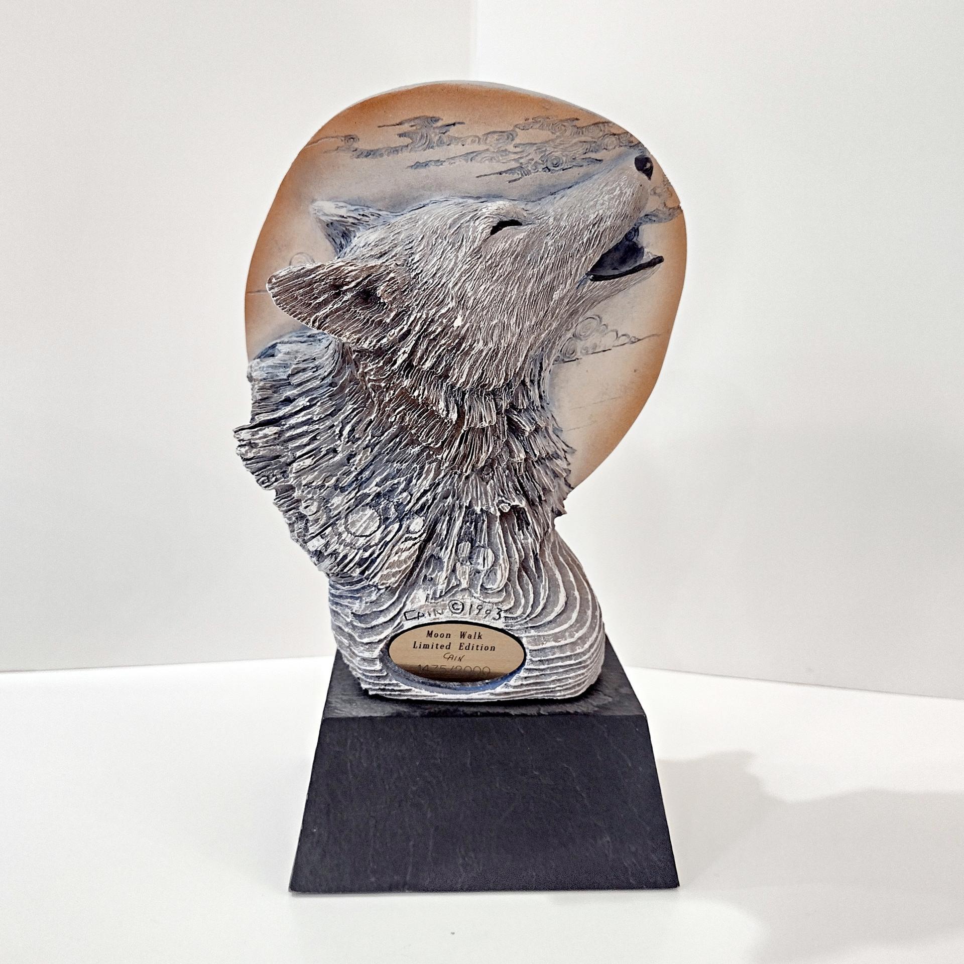 Vintage Rick Cain Moon Walk Two Sided Wolf Sculpture, 1993 Limited Edition Animal Figurine 1475/2000