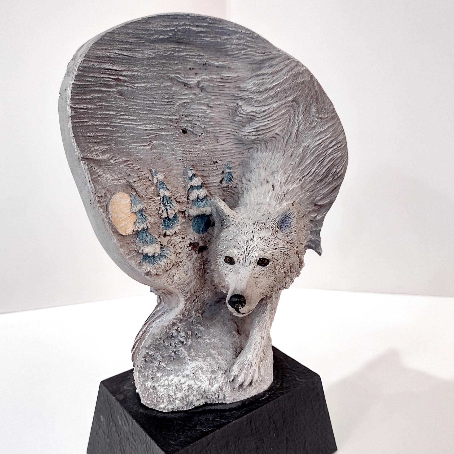 Vintage Rick Cain Moon Walk Two Sided Wolf Sculpture, 1993 Limited Edition Animal Figurine 1475/2000