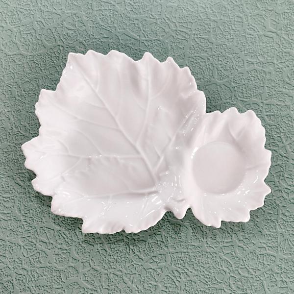 Set of 3 Vintage White Ceramic Leaf Shaped Snack Trays with Drink Holders, Leaf Appetizer Plates