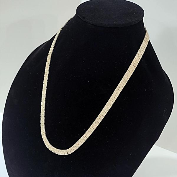 Vintage Gold Toned Reversable 24 Inch Flat Nugget Chain Necklace