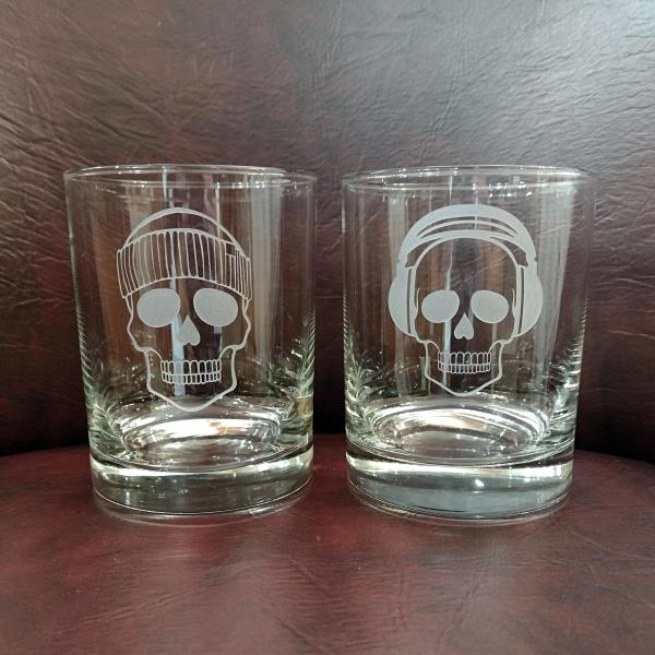 Vintage Numbskulls Whiskey Lowball Rocks Glasses, Set of Two, Etched Skull Glasses, Halloween Barware, Double Old Fashioned Glasses