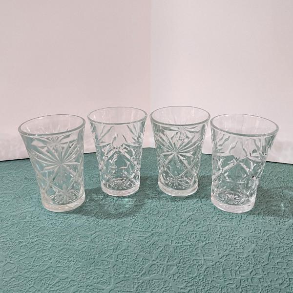 Vintage Anchor Hocking Prescut Clear 8 Ounce Flat Tumblers, Set of 4, Flared Oatmeal Drinking Glasses